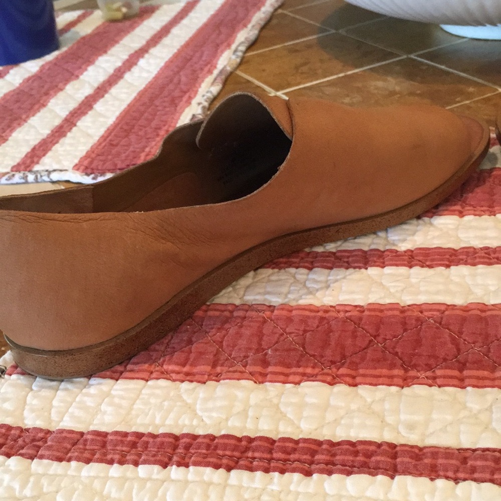 1. State Shoes - Picture 4 of 7